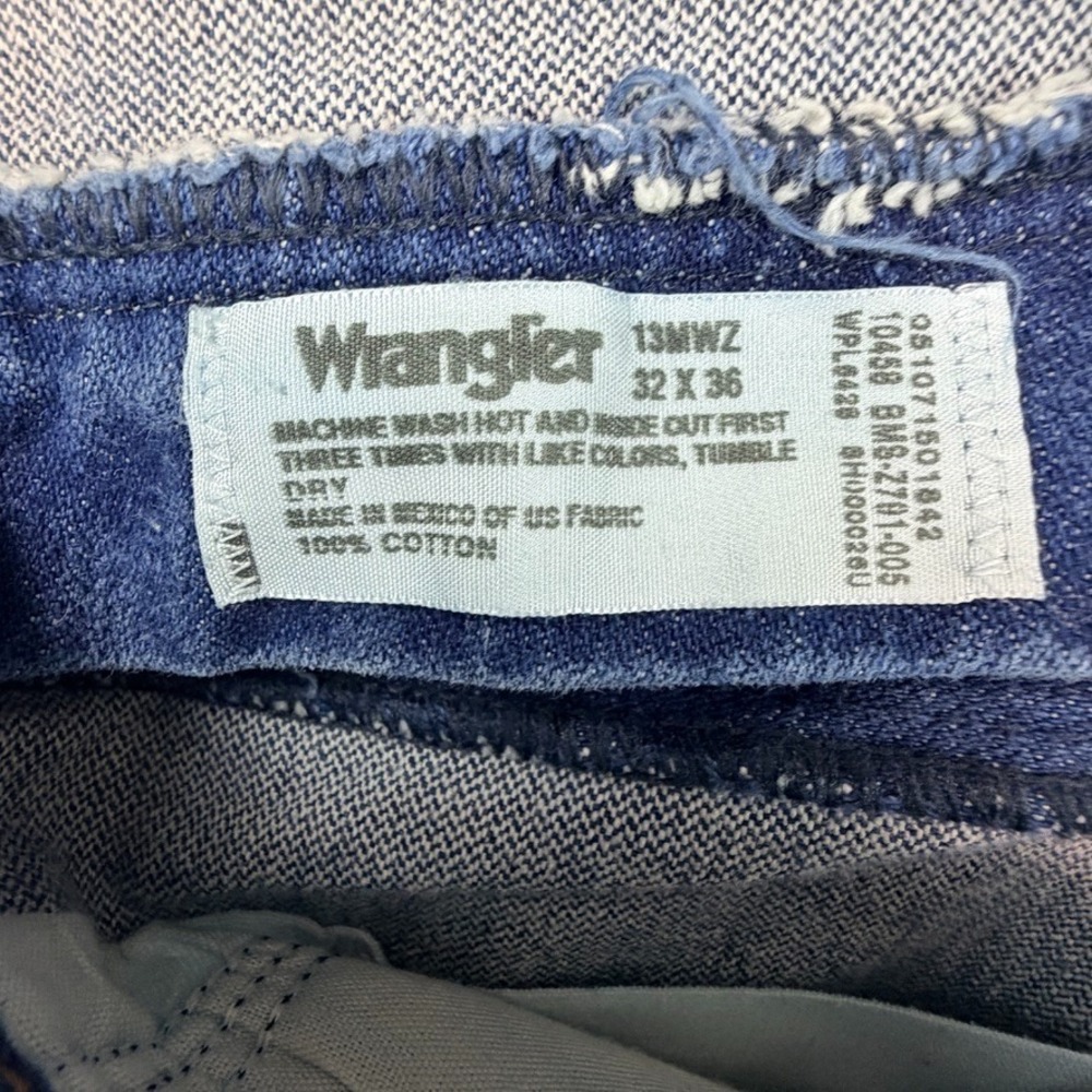 Vtg Wrangler Jeans Mens 32x36 Blue Straight Leg Denim Classic Western Rodeo Y2K - Picture 4 of 11